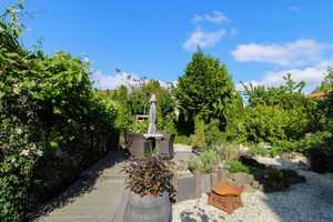 Vielseitiges ZFH mit Ladengeschäft, großer Hofeinfahrt und Garten in Toplage von Maintal – Main-Kinzig-Kreis – Vorschaubild 4