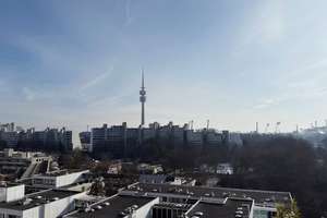 "Fernblick inklusive**  Hochgelegene 2(3)-Zimmer-Wohnung in ruhiger Bestlage im Olympiadorf mit g...