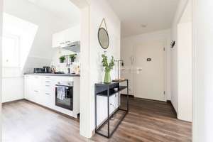 Modern wohnen, langfristig investieren – attraktive Dachgeschosswohnung mit drei Zimmern – Die vollständige Adresse der Immobilie erhältst du vom Anbieter., 45130 Holsterhausen, Essen – Vorschaubild 2