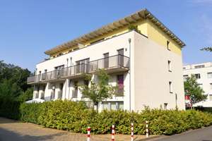 Wohnen mit Hausgefühl – Lichtdurchflutete 3-Zimmer-Maisonette mit Terrasse in ruhiger Lage von Lange – Anita-Sellenschloh-Ring 63, 22417 Langenhorn, Hamburg – Vorschaubild 1