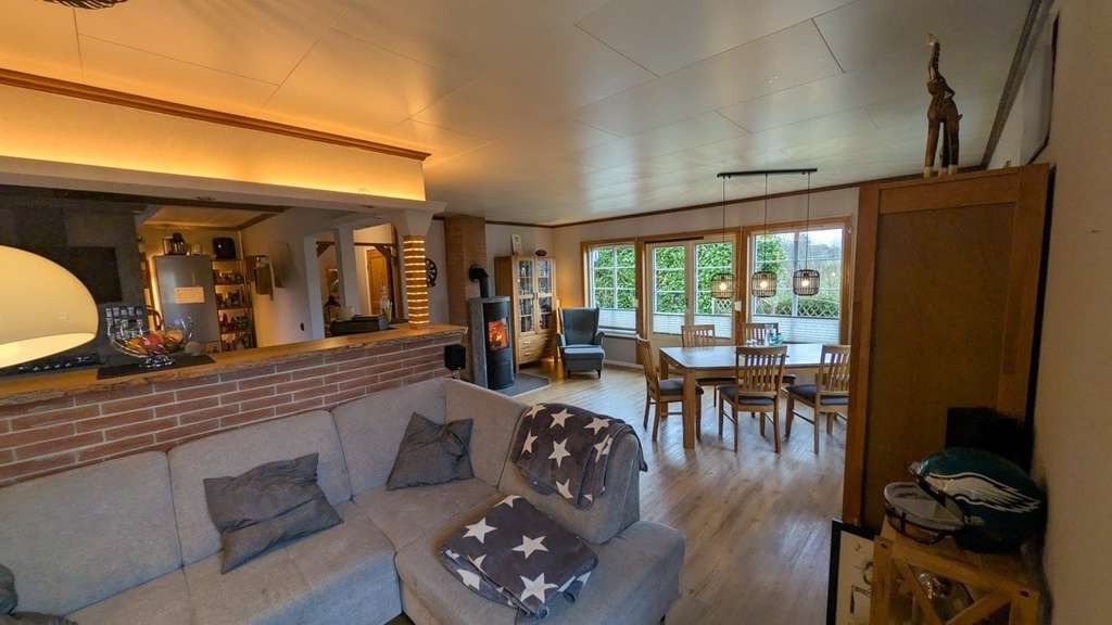 Immobilie in Sterup - Charmantes Holzhaus-Idyll! Hyggeliges Einfamilienhaus in ruhiger Sackgassenlage in Sterup - Bild 1