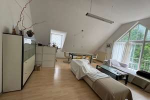 Helle 3-Zimmer Dachgeschosswohnung mit Balkon in Ramersdorf-Perlach – Bärenwaldstraße 22, 81737 Ramersdorf, München – Vorschaubild 2