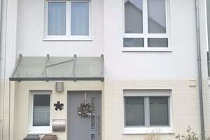 Lichtdurchflutetes Reiheneckhaus im begehrten „Sonnengarten“ – Ideal für Familien & Expats – Die vollständige Adresse der Immobilie erhältst du vom Anbieter., 65835 Liederbach am Taunus – Vorschaubild 2