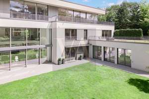State-of-the-Art Villa in One of Berlin's Most Exclusive Locations with Private Access, Elevator & P