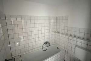 3-Zimmer-Wohnung mit Balkon & kleinem Gartenblick in Essen-Altendorf – Schonnefeldstr. 105, 45326 Altenessen-Süd, Essen – Vorschaubild 17