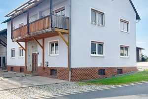 Ländlicher 3-Seiten-Hof zur Sanierung – Wohnhaus, Hofareal, Stallungen und 5.000 m² Wald! – Neustadt a.d. Aisch-Bad Windsheim (Kreis) – Vorschaubild 1