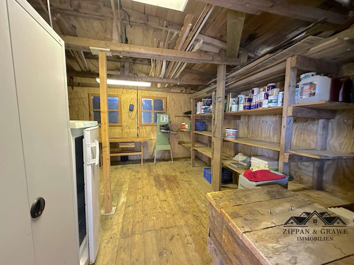 Immobilie in Pruchten - Charmantes Einfamilienhaus mit großem Garten und separatem Dachgeschoss in begehrter Lage - Bild 1