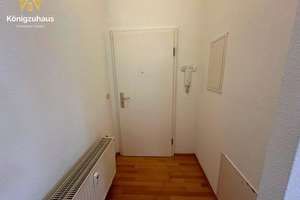 Letzte freistehende Wohnung! Altbauflair im Dachgeschoss: Großzügige 3-Zimmer-Wohnung in Apolda – Die vollständige Adresse der Immobilie erhältst du vom Anbieter., 99510 Apolda – Vorschaubild 3