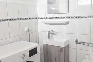 Helle 1 Zimmer-Wohnung mit Aufzug in Nürnberg – Allesberger Straẞe 76, 90461 Galgenhof, Nürnberg – Vorschaubild 11