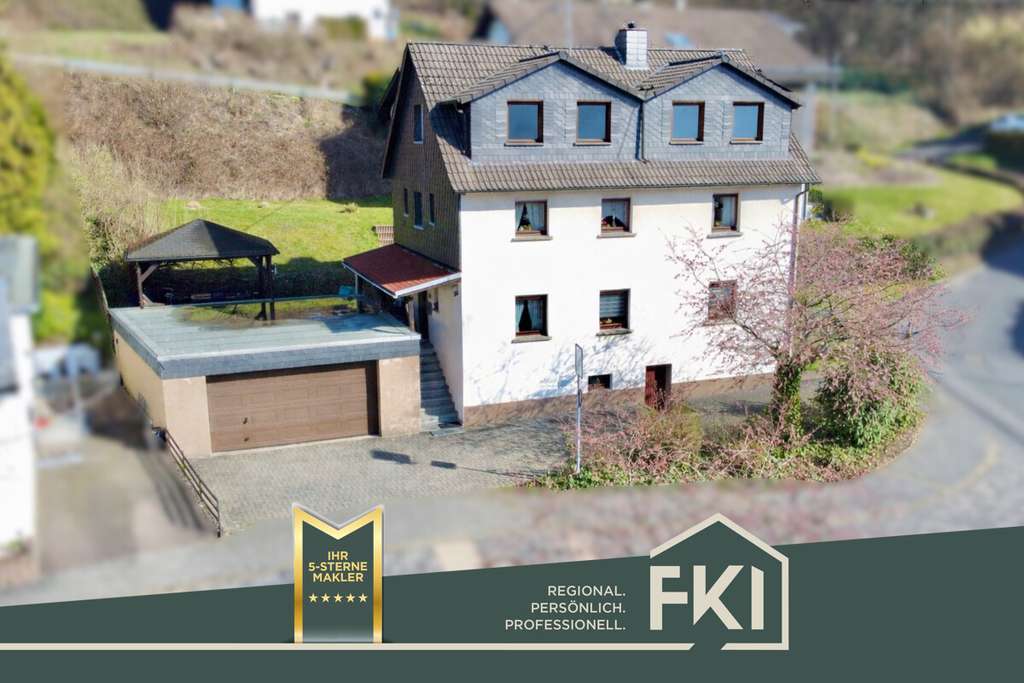 Immobilie in Kirchen (Sieg) - **Gepflegtes Wohnhaus für die ganze Familie in attraktiver Lage** - Bild 0