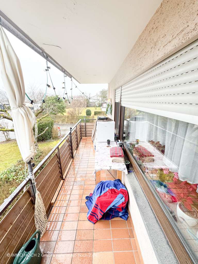 Immobilie in Allmersbach im Tal - Großzügige 5-Zimmer-Wohnung mit Garage, Stellplatz & Garten – 106 m² Wohnfläche - Bild 2