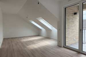 MG-Eicken: Erstbezug: Dachgeschoss! Ruhige Sonnendurchflutete 3-Zimmer-Wohnung! Nähe Gericht! – Gneisenaustr. 14, 41061 Eicken, Mönchengladbach – Vorschaubild 4