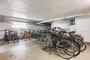 Möbliertes 1-Zimmer-Apartment in zentraler Lage für Studenten und Azubis – Gebrüder-Coblenz-Straße 15, 50679 Deutz, Köln – Vorschaubild 9