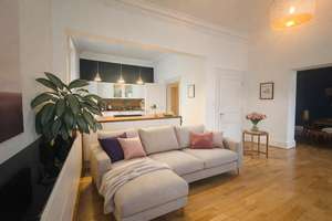 Stilvolle 156 m³ Villa-Beletage mit 3,45 m Deckenhöhe und Garten - Wohnen im Cornelie-Hentzen Haus – Lüttringhauser Straße 3, 42897 Lennep Nord, Remscheid – Vorschaubild 2