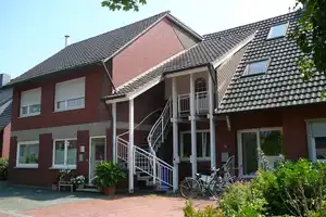 Kapitalanlage! 
Gepflegtes 4-Parteien-Haus in Ochtrup – Steinfurt (Kreis) – Vorschaubild 1