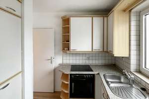 Sanierte, helle 2,5-Zimmer Wohnung mit Einbauküche, Stellplatz & großem Balkon nahe ALDI Campus – Waterfohrstraße 9, 45139 Frillendorf, Essen – Vorschaubild 6