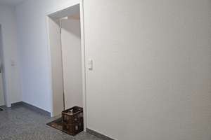 Lebendiges Wohnen: 2-Zimmer-Wohnung mit Balkon und Tiefgarage in Rüsselsheim – Karlsbader Str. 42, 65428 Rüsselsheim am Main – Vorschaubild 13