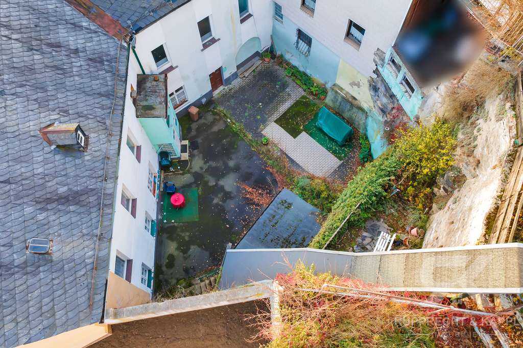 Immobilie in Arzberg - Charmantes Wohn- und Geschäftshaus mit historischem Flair und viel Potenzial im Herzen von Arzberg - Bild 3