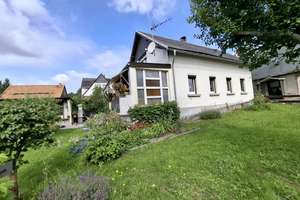 Feines Haus mit Wald in idyllischer Lage – Die vollständige Adresse der Immobilie erhältst du vom Anbieter., 2742 Neusalza-Spremberg – Vorschaubild 1
