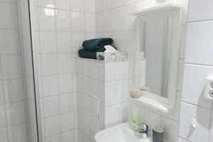 Möbliertes 1 Zimmer Apartment mit Balkon - Nähe Alexanderplatz – Heinrich-Roller-Str. 26, 10405 Prenzlauer Berg, Berlin – Vorschaubild 23