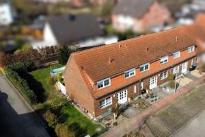 Kapitalanleger aufgepasst! Exklusive Gelegenheit! 
Drei Reihenhäuser im Gesamtpaket mit Preisvortei – Die vollständige Adresse der Immobilie erhältst du vom Anbieter., 31275 Lehrte – Vorschaubild 1