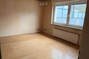 Zweifamilienhaus mit großem Grundstück, Garagenhof und Ausbaupotential – Haskens Land 20, 45355 Bochold, Essen – Vorschaubild 12