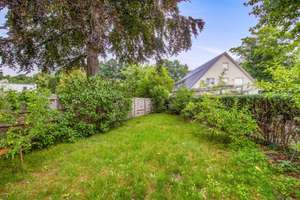 Großzügiges und solides Einfamilienhaus mit Tiefgarage und Garten in zentraler Lage von Oslebshausen – Die vollständige Adresse der Immobilie erhältst du vom Anbieter., 28239 Oslebshausen, Bremen – Vorschaubild 4