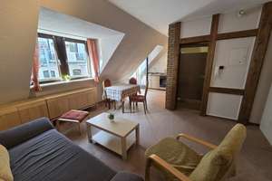 City Apartment mit Wohlfühlfaktor und Ruhe: 1-Zimmer-Wohnung mit Balkon