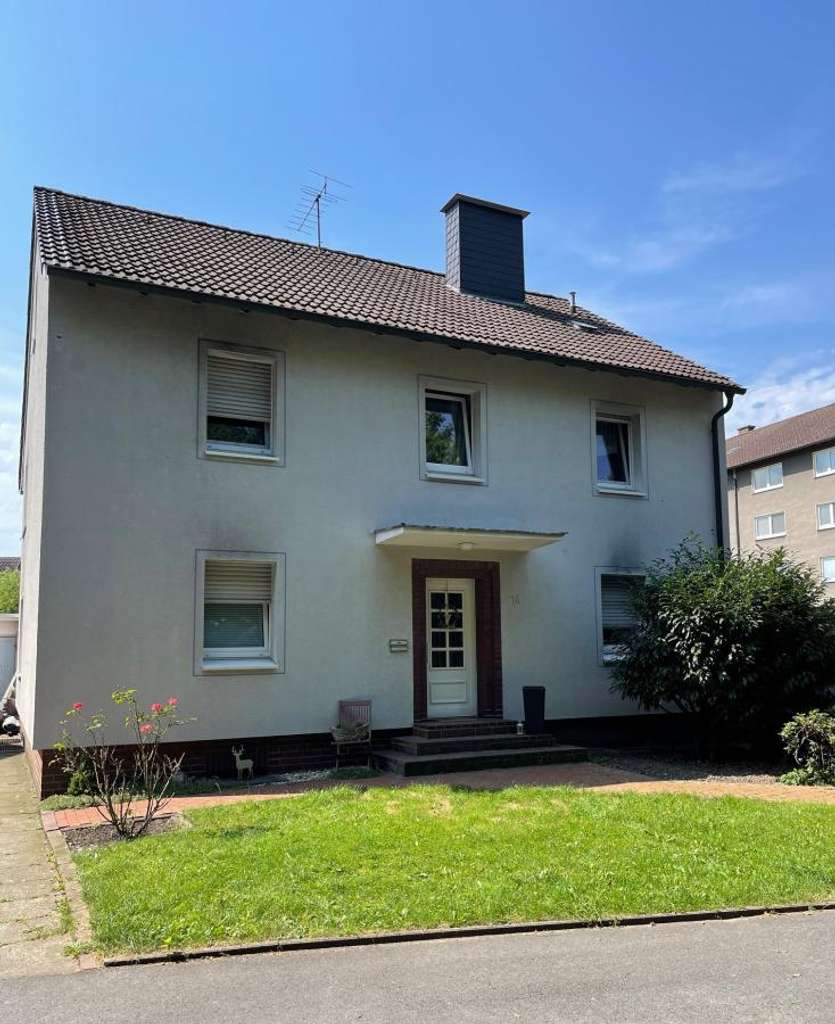 Zweifamilienhaus in angenehmer Wohngegend in Lünen zu verkaufen.