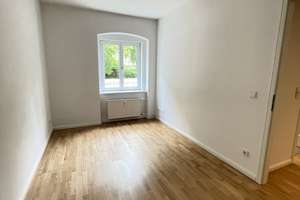 Zweizimmerwohnung mit Einbauküche und Balkon – Anton-Saefkow-Straße 32, 10407 Prenzlauer Berg, Berlin – Vorschaubild 6