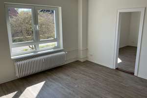Schöne, frisch sanierte 2 Zimmer Wohnung - zzgl. Mansade – Moorblek 1, 24111 Russee, Kiel – Vorschaubild 2