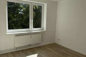 Schöne 3-Zi.-Whg mit neuer EBK und Westbalkon in Bramfeld – Am Bramfelder Zoll 2, 22179 Bramfeld, Hamburg – Vorschaubild 5