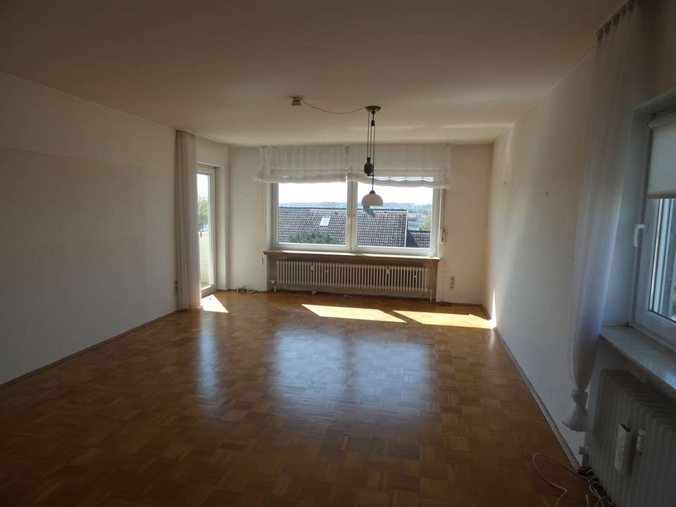 Helle, gut geschnittene 3,5-Zimmer Eigentumswohnung im Obergeschoss einer kleinen Wohnanlage, Ansbach Kreis – Bild 3