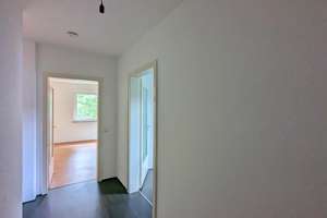 Tolle Etagenwohnung mit Sonnenbalkon, EINBAUKÜCHE – Aktienstraße 71, 45359 Schönebeck, Essen – Vorschaubild 6