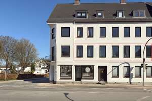 Lichtdurchflutete 4,5-Zimmer-Wohnung | Hochwertig kernsaniert | Echtholzböden | Massivholzküche |... – Die vollständige Adresse der Immobilie erhältst du vom Anbieter., 24837 Schleswig – Vorschaubild 1