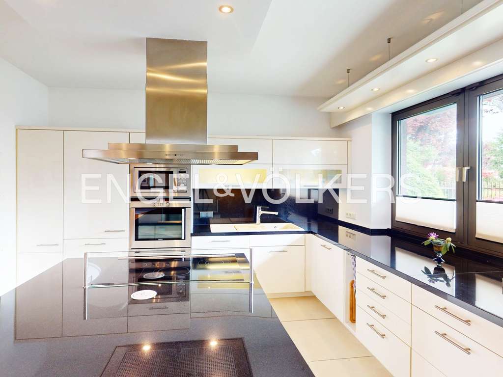 Immobilie in Nieder-Olm - Imposante Unternehmervilla mit Traumblick - Bild 3