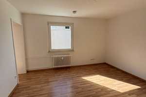 Charmante 2,5-Zimmer-Wohnung mit großer Wohnküche – frisch renoviert – Im Westerbruch 49, 45327 Essen – Vorschaubild 4