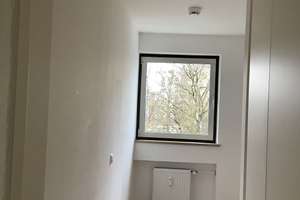 schöne 3 Zimmer Wohnung mit Eßdiele und S/W Balkon – Karl-Witthalm-Str. 17, 81375 Neuhadern, München – Vorschaubild 13