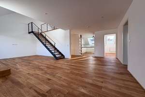 Traumhaft schöne 4,5-Zimmer-DG-Maisonette-Wohnung in imposantem Altbau in Stuttgart West