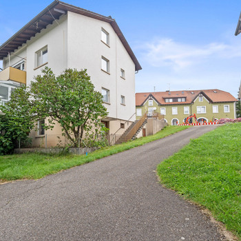 Einfamilienhaus mit großzügigem Flächenangebot - Option mit Einliegerwohnung - Wintergarten u.v.m.