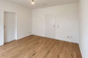 Einziehen und Wohlfühlen: 3-Zimmer-Wohnung mit Balkon und EBK als Option & Stellplatzmöglichkeit! – 39112 Salbke, Magdeburg – Vorschaubild 14