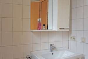 3-Zimmer-Altbauwohnung mit Stuck in Stuttgart-Ost – 73 m² – Die vollständige Adresse der Immobilie erhältst du vom Anbieter., 70190 Stöckach, Stuttgart – Vorschaubild 4