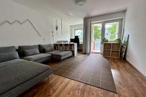 Attraktive und gepflegte 2-Zimmer-Wohnung mit Balkon und TG-Stellplatz – 81927 Johanneskirchen, München – Vorschaubild 2