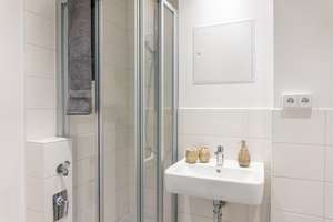 Sanierte 2-Raum-Wohnung mit Balkon – Augsburger Str. 22, 9126 Bernsdorf, Chemnitz – Vorschaubild 3