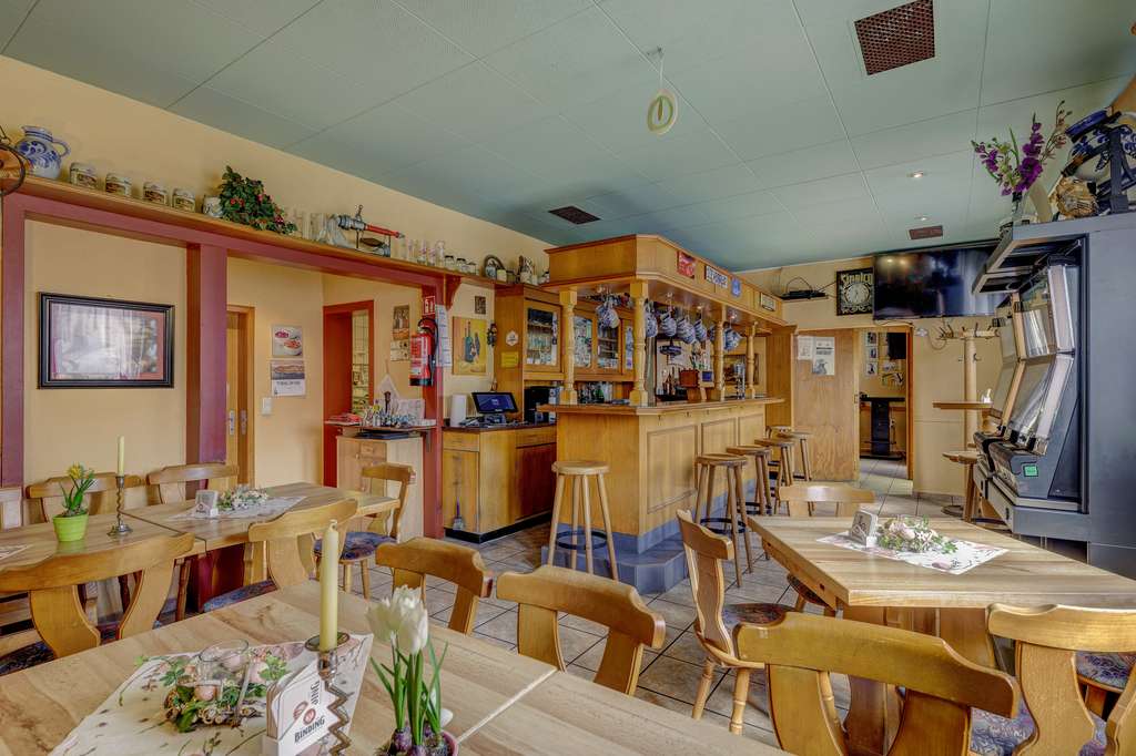 Immobilie in Hainburg - Uriges Gasthaus mit Biergarten und Betreiberwohnung – Wohnen und Arbeiten unter einem Dach - Bild 3