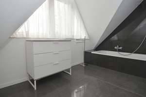 Hochwertig möblierte Maisonette Wohnung mit Terrasse und Internet in Wiesbaden-Aukamm – Die vollständige Adresse der Immobilie erhältst du vom Anbieter., 65189 Nordost, Wiesbaden – Vorschaubild 18