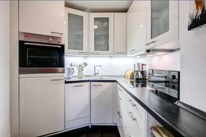 Möbliert: Erdgeschosswohnung mit Garten, sehr ruhig – Die vollständige Adresse der Immobilie erhältst du vom Anbieter., 81371 Sendlinger Feld, München – Vorschaubild 5