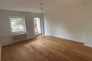 Helle modernisierte Wohnung mit Balkon und Aufzug in gefragter City-West-Lage – 10719 Wilmersdorf, Berlin – Vorschaubild 2