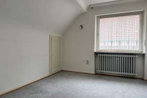 Ein - Zweifamilienhaus mit zusätzlicher Einliegerwohnung  #Doppelgarage #Garten – Die vollständige Adresse der Immobilie erhältst du vom Anbieter., 55743 Idar-Oberstein – Vorschaubild 31