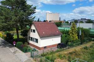 Viel Platz für Ihre Wohnträume – Flexibles Einfamilienhaus mit großem Garten – Berlin – Vorschaubild 11